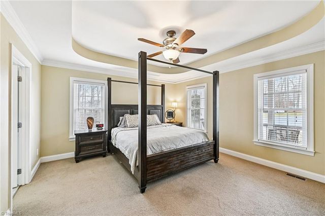 105 Meadowcrest Court, Clemmons, NC 27012