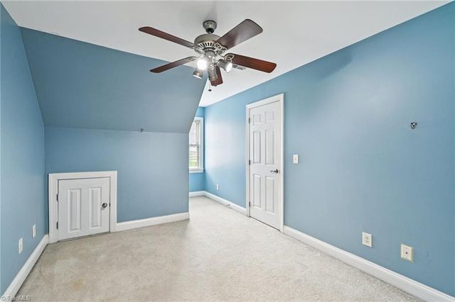 105 Meadowcrest Court, Clemmons, NC 27012