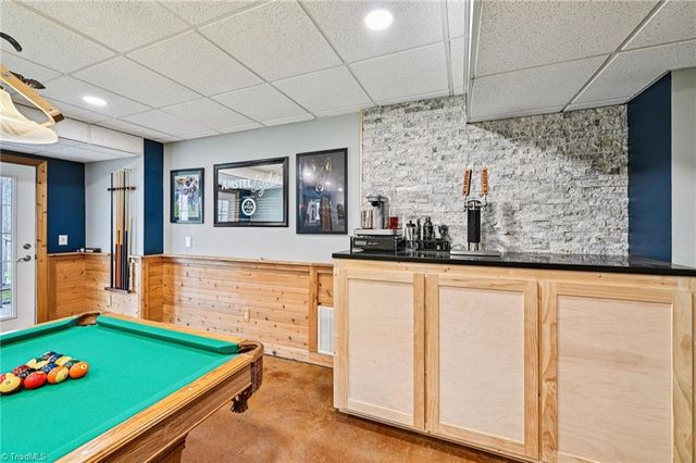 105 Meadowcrest Court, Clemmons, NC 27012