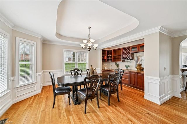 105 Meadowcrest Court, Clemmons, NC 27012