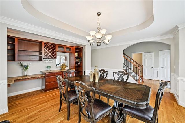 105 Meadowcrest Court, Clemmons, NC 27012