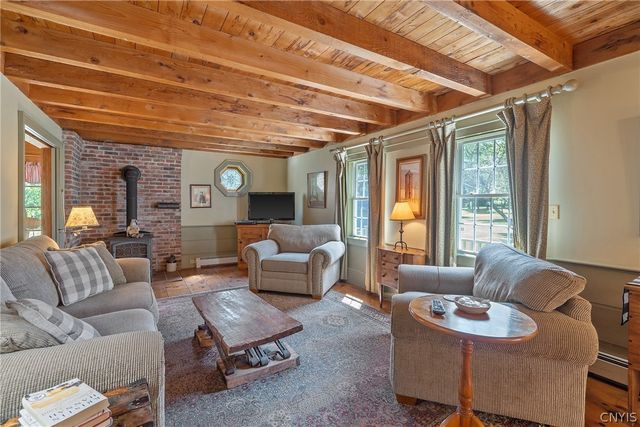2776 Falls Road, Marcellus, NY 13108