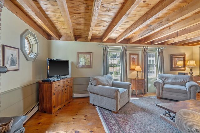 2776 Falls Road, Marcellus, NY 13108