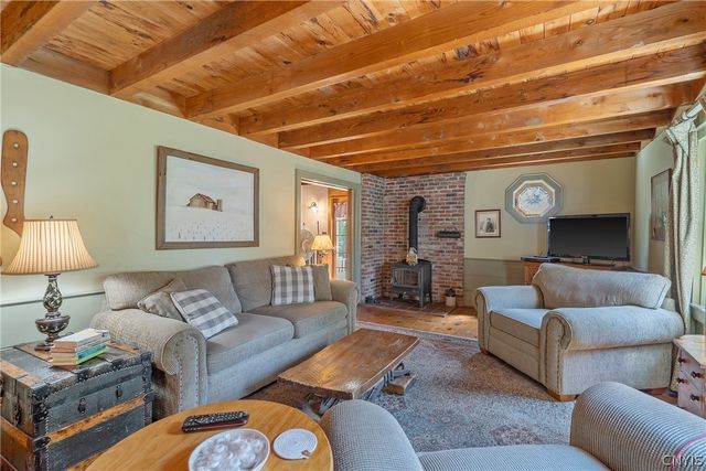 2776 Falls Road, Marcellus, NY 13108