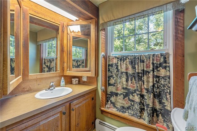 2776 Falls Road, Marcellus, NY 13108