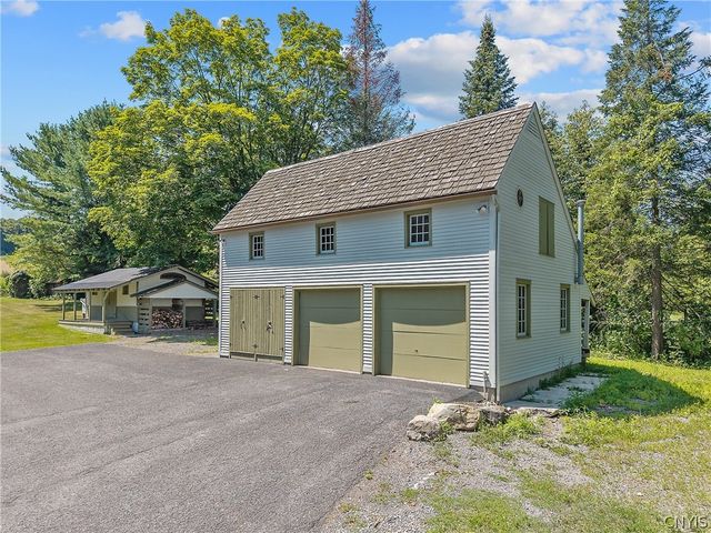 2776 Falls Road, Marcellus, NY 13108