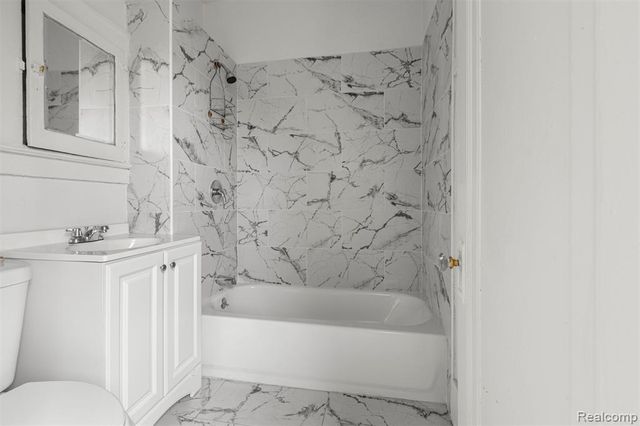 3964 Lenox Street, Detroit, MI 48215