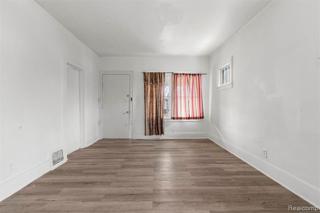 3964 Lenox Street, Detroit, MI 48215