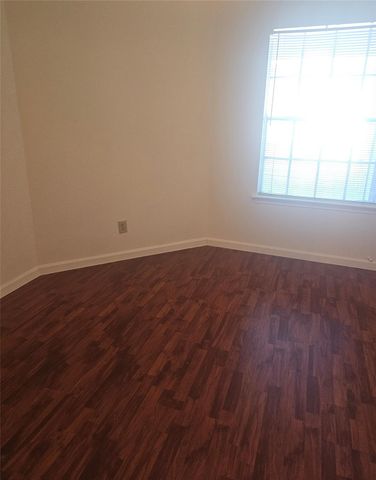 10689 Braes Bend Drive, Houston, TX 77071