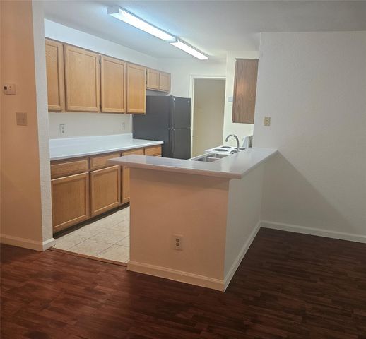 10689 Braes Bend Drive, Houston, TX 77071