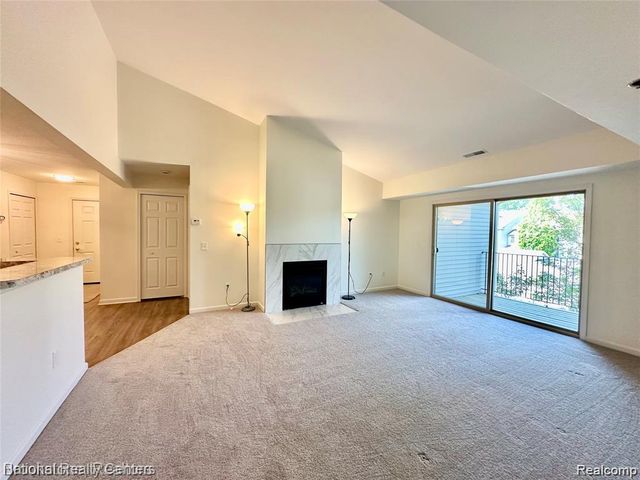 14301 Pinehurst Lane, Grand Blanc Charter Township, MI 48439