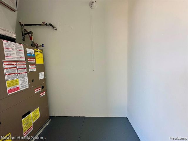 14301 Pinehurst Lane, Grand Blanc Charter Township, MI 48439