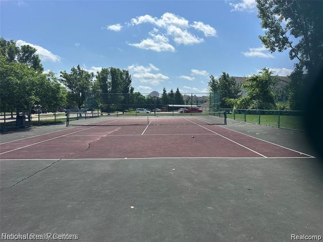 14301 Pinehurst Lane, Grand Blanc Charter Township, MI 48439