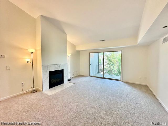 14301 Pinehurst Lane, Grand Blanc Charter Township, MI 48439