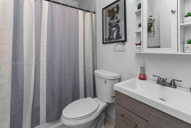 2884 W 75th Street, Hialeah, FL 33018