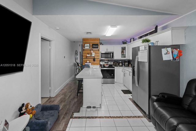 2884 W 75th Street, Hialeah, FL 33018