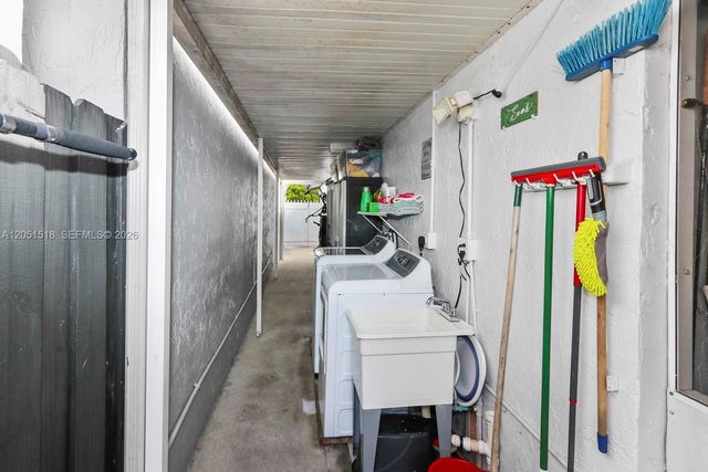 2884 W 75th Street, Hialeah, FL 33018