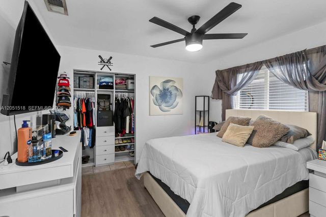 2884 W 75th Street, Hialeah, FL 33018