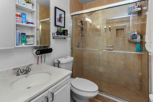 2884 W 75th Street, Hialeah, FL 33018
