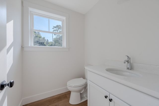 112 Genest St 17, Dracut, MA 01826
