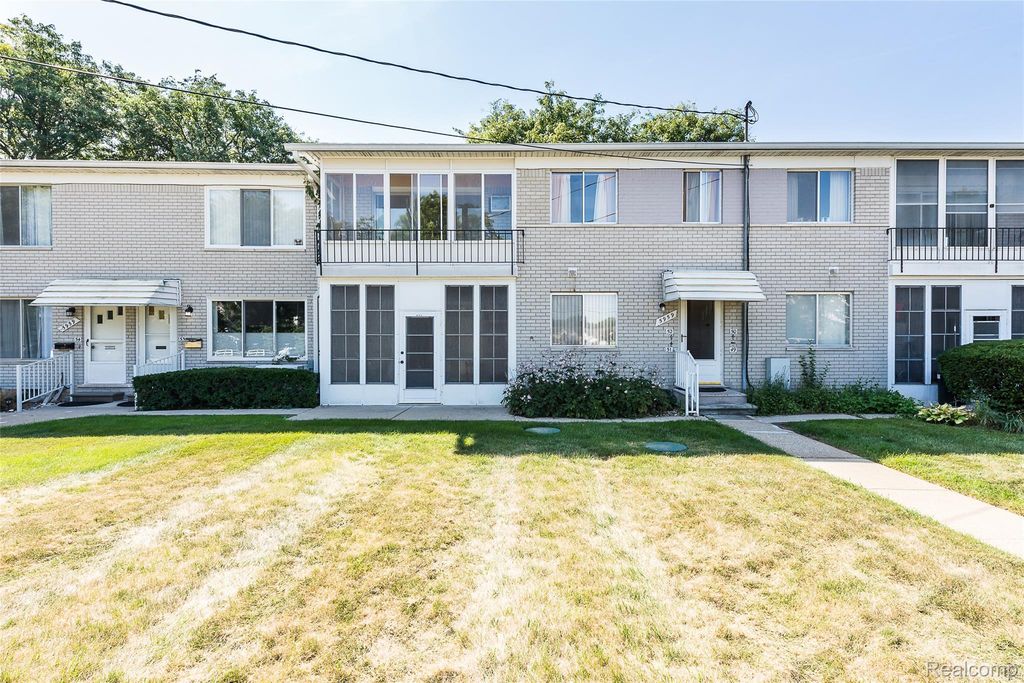 5959 Alan Drive, Brighton Township, MI 48116