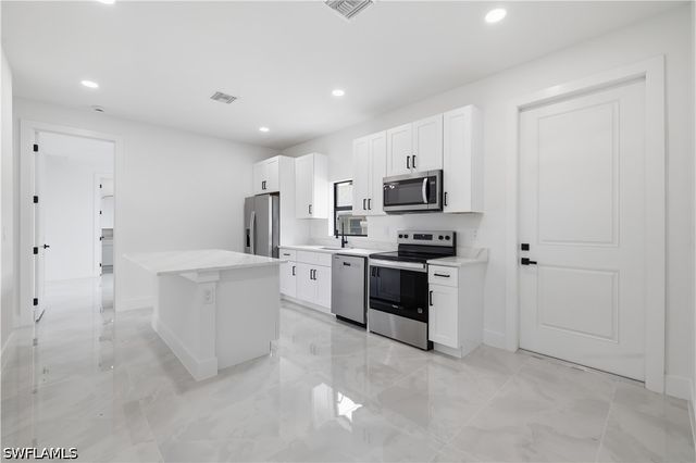 3811 Pearl ST, Fort Myers, FL 33916