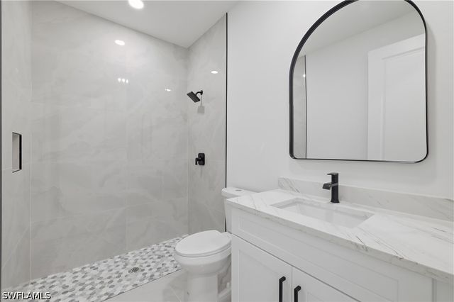 3811 Pearl ST, Fort Myers, FL 33916