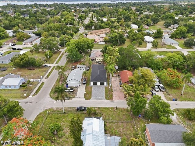 3811 Pearl ST, Fort Myers, FL 33916