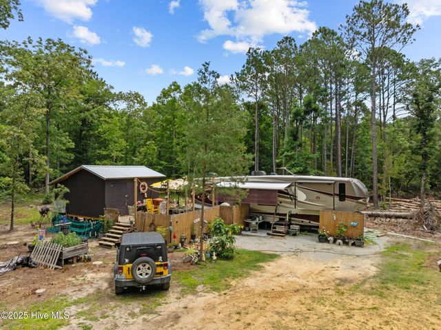 27 Cedar Bluff Lane, Oriental, NC 28571