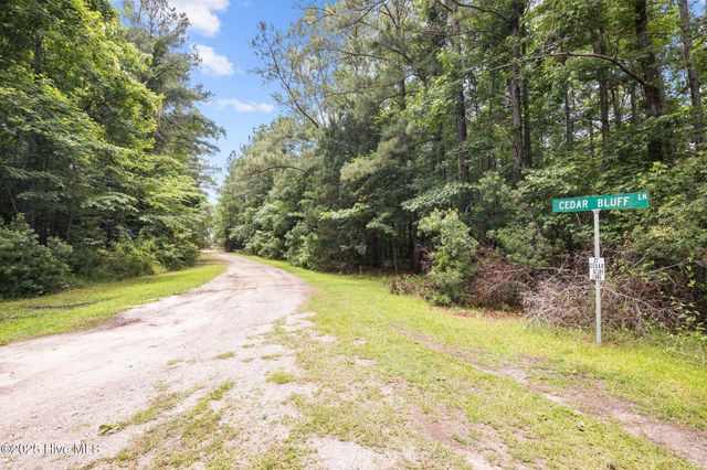 27 Cedar Bluff Lane, Oriental, NC 28571