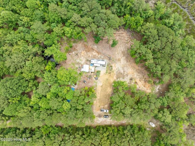 27 Cedar Bluff Lane, Oriental, NC 28571