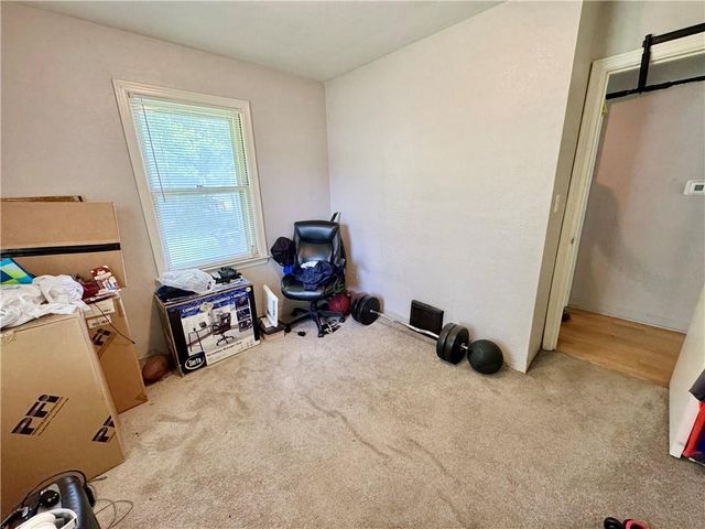 11122 E 20th Street, Independence, MO 64052