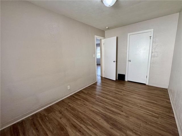 11122 E 20th Street, Independence, MO 64052