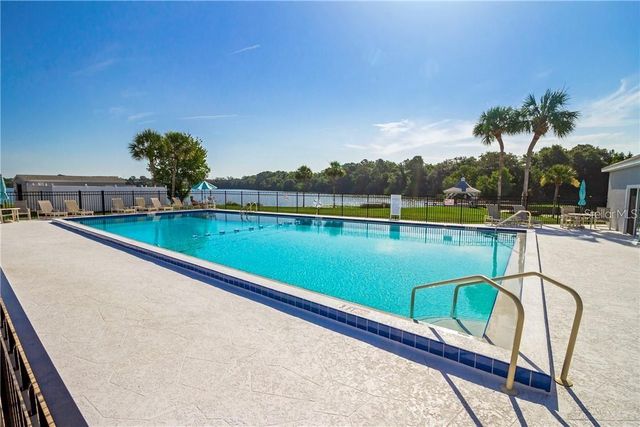 1223 NASSAU CIRCLE, Tavares, FL 32778