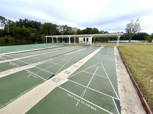 1223 NASSAU CIRCLE, Tavares, FL 32778