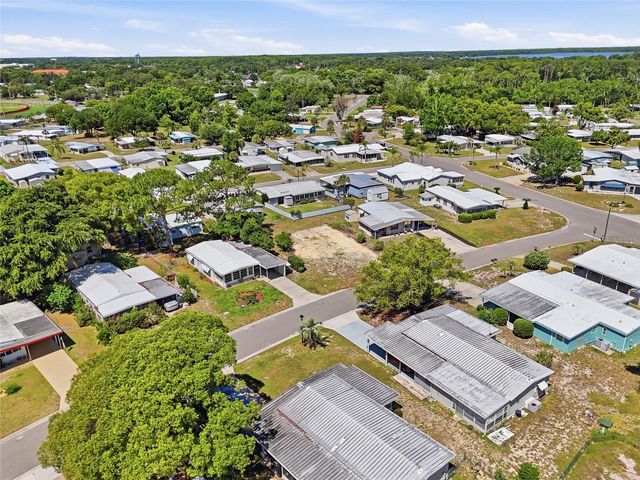 1223 NASSAU CIRCLE, Tavares, FL 32778