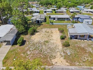 1223 NASSAU CIRCLE, Tavares, FL 32778