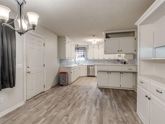 7101 Hilltop Court, Oklahoma City, OK 73110