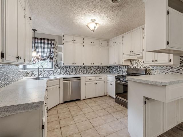7101 Hilltop Court, Oklahoma City, OK 73110