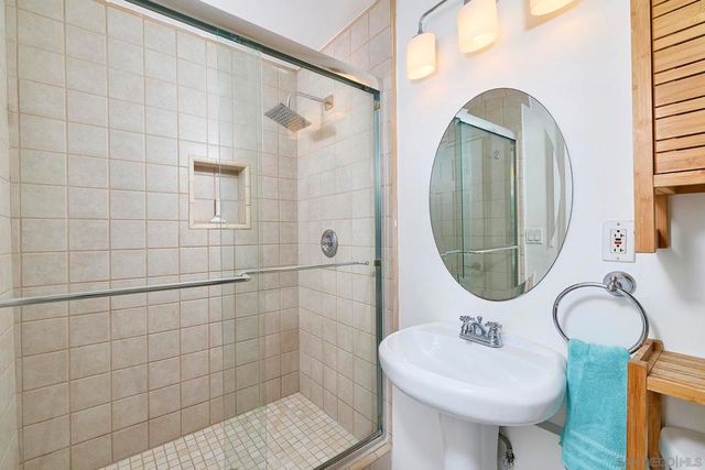 3550 Wawona, San Diego, CA 92106