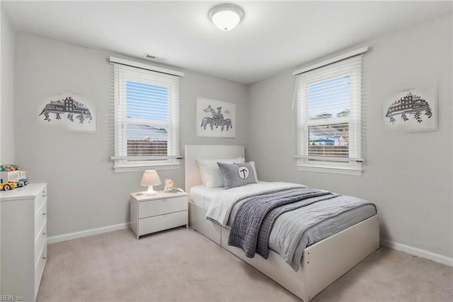 712 Norwood CIR, Hampton, VA 23661