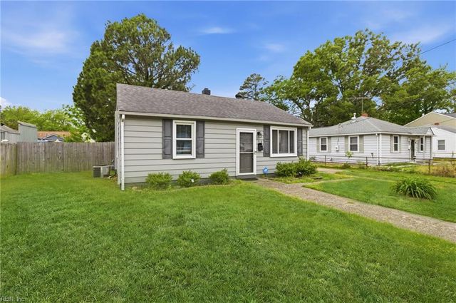 712 Norwood CIR, Hampton, VA 23661