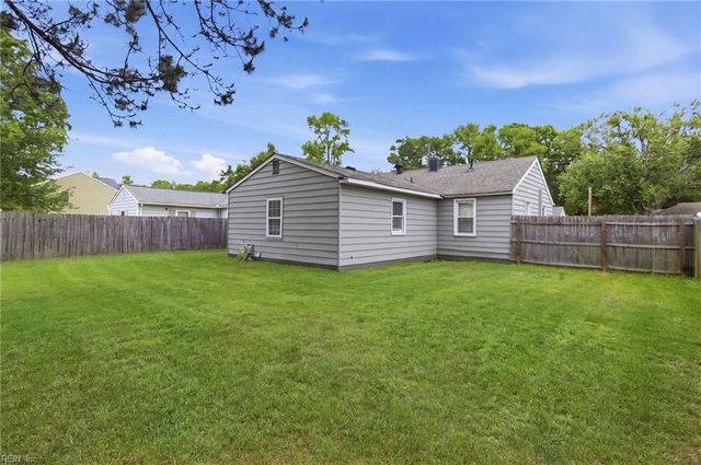 712 Norwood CIR, Hampton, VA 23661