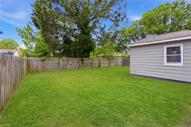 712 Norwood CIR, Hampton, VA 23661