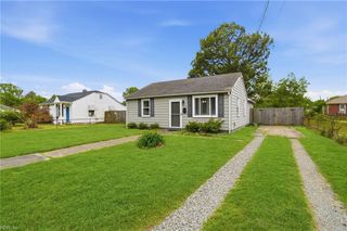 712 Norwood CIR, Hampton, VA 23661