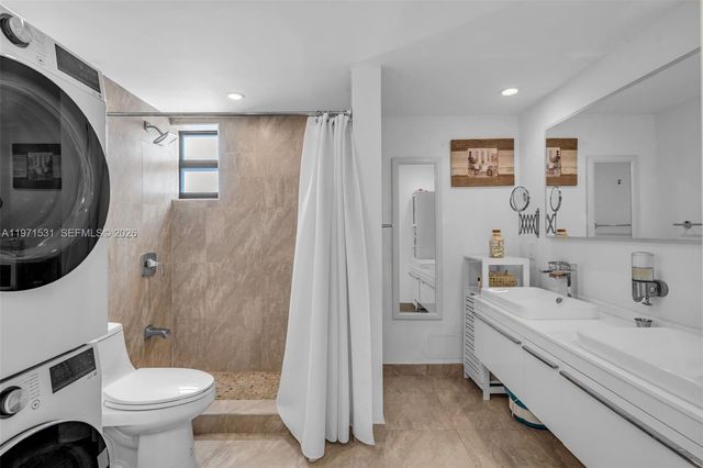 100 Ocean Lane Dr 301, Key Biscayne, FL 33149