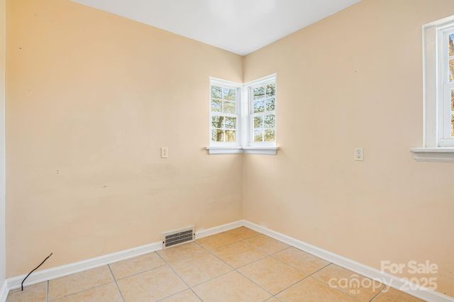 92 Parkway View Road, Mars Hill, NC 28754