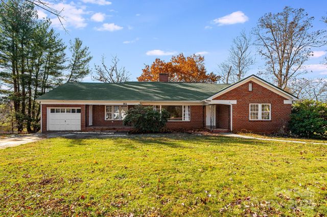 92 Parkway View Road, Mars Hill, NC 28754