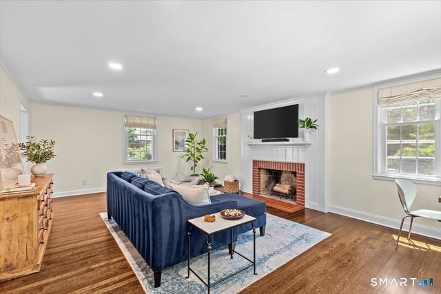 255 Mountain Road, West Hartford, CT 06107