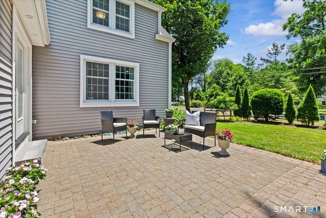 255 Mountain Road, West Hartford, CT 06107